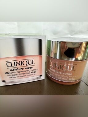 4.2oz Clinique Moisture Surge Hydrator